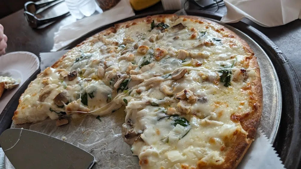 White Chicken Pizza